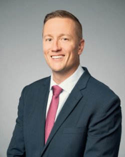 Headshot Image for Chris Lindner